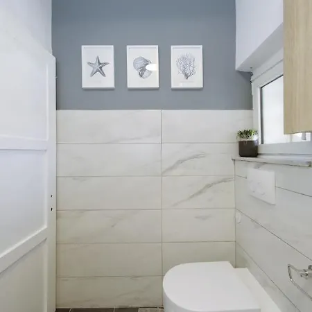 Dream アパート ザダル